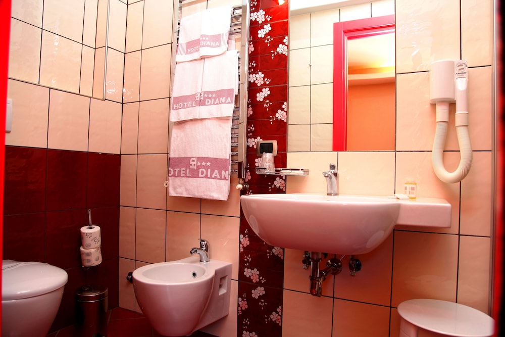 Diana Pompei — Hotel rooms in Pompei, Campania