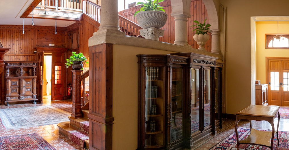 Hotel Villa Del Sogno — Hotel building in Gardone Riviera, Lombardy