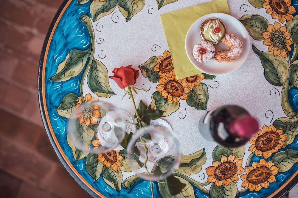 Hotel Villa Sirina — Restaurant & bars in Taormina, Sicily