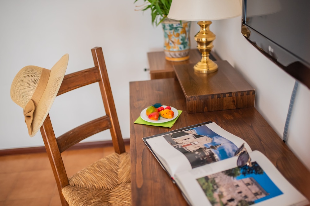 Hotel Villa Sirina — Attractions for children in Taormina, Sicily