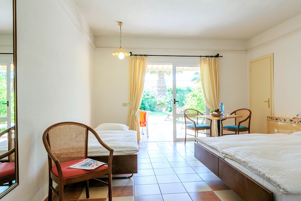 Sentido Tirreno Resort — Hotel rooms in Orosei, Sardinia