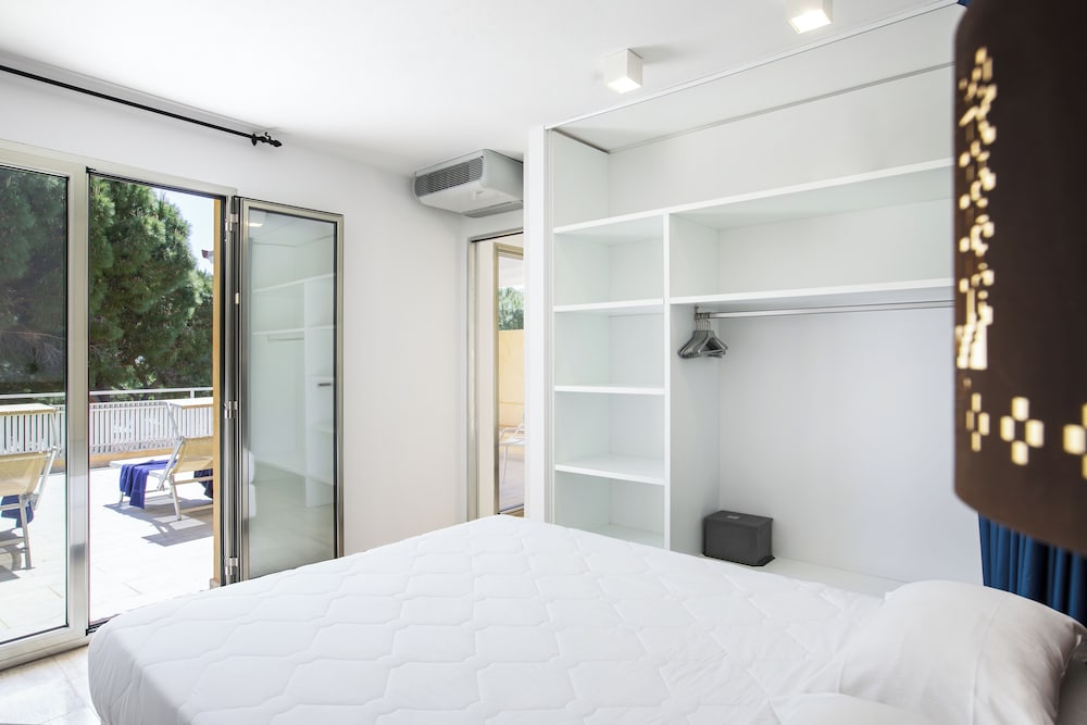 Sentido Tirreno Resort — Hotel rooms in Orosei, Sardinia