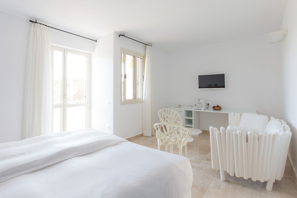 Sentido Tirreno Resort — Hotel rooms in Orosei, Sardinia