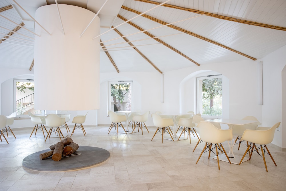 Sentido Tirreno Resort — Restaurant & bars in Orosei, Sardinia