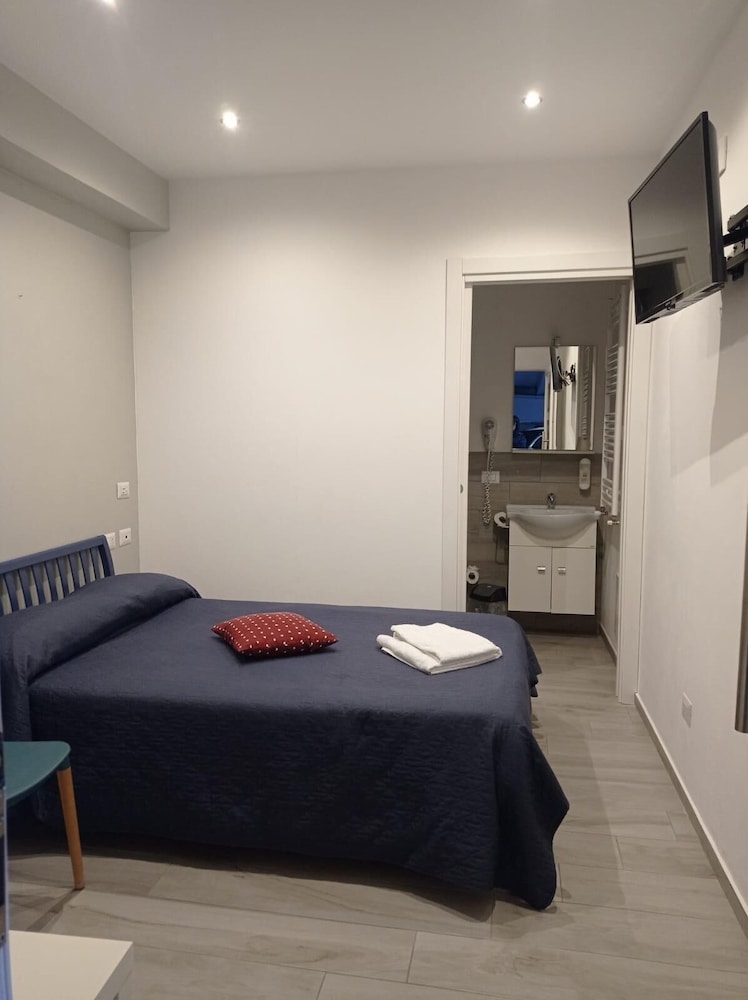 Leon d'Oro — Hotel rooms in Corleone, Sicily