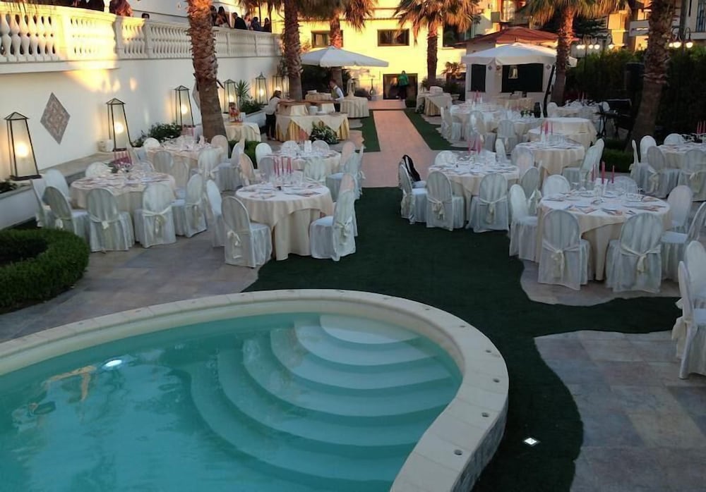 Leon d'Oro — Hotel building in Corleone, Sicily