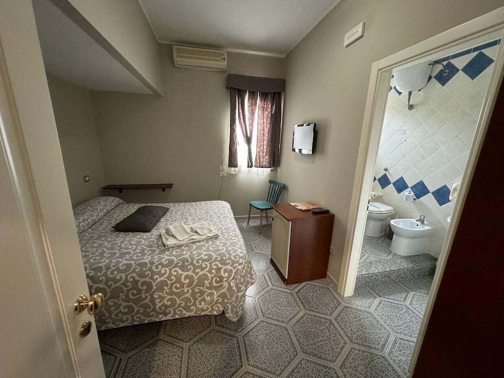 Leon d'Oro — Hotel rooms in Corleone, Sicily