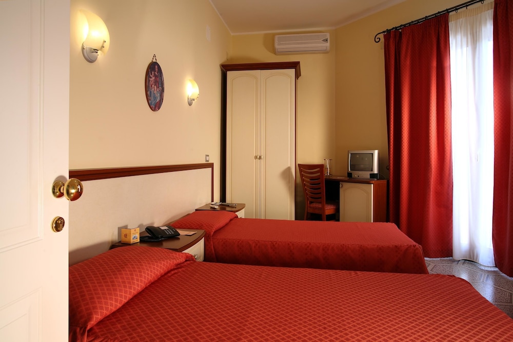 Leon d'Oro — Hotel rooms in Corleone, Sicily
