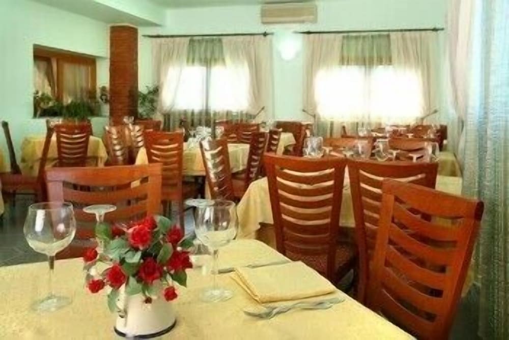 Leon d'Oro — Restaurant & bars in Corleone, Sicily