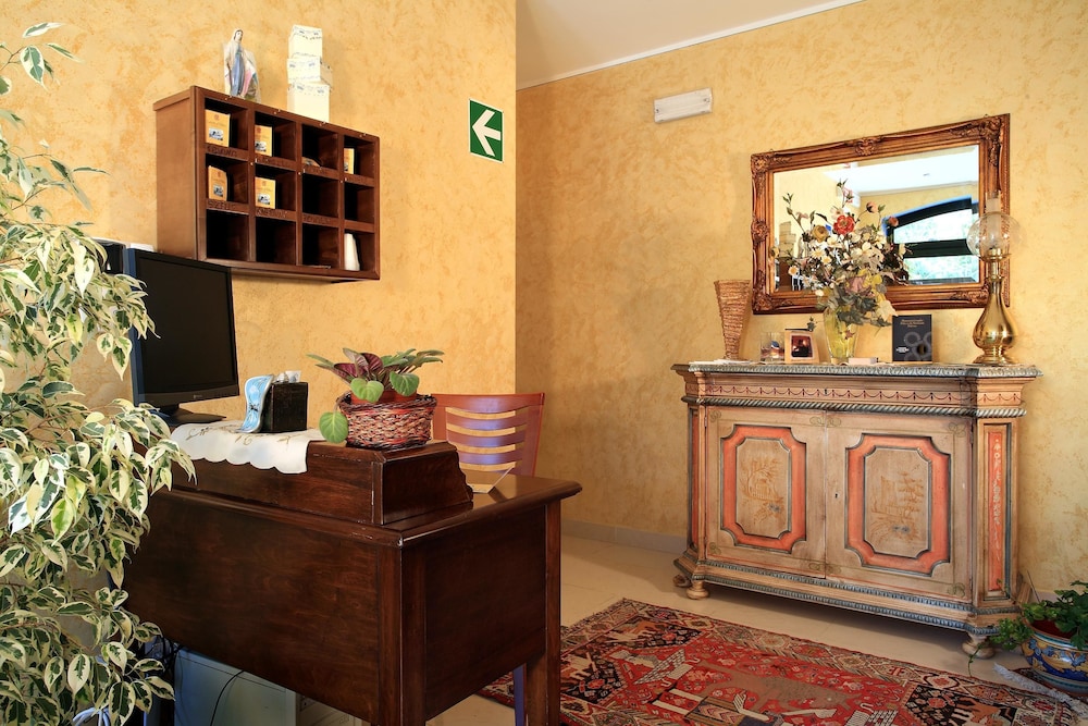 Leon d'Oro — Hotel rooms in Corleone, Sicily