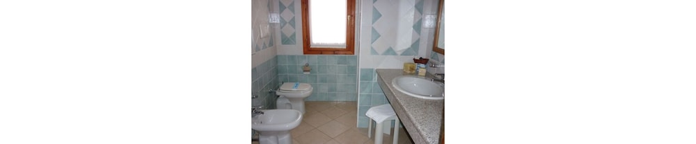 Hotel Le Anfore — Hotel rooms in Villasimius, Sardinia