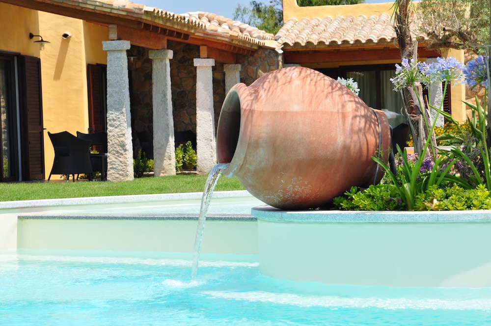 Hotel Le Anfore — Swimming pool in Villasimius, Sardinia