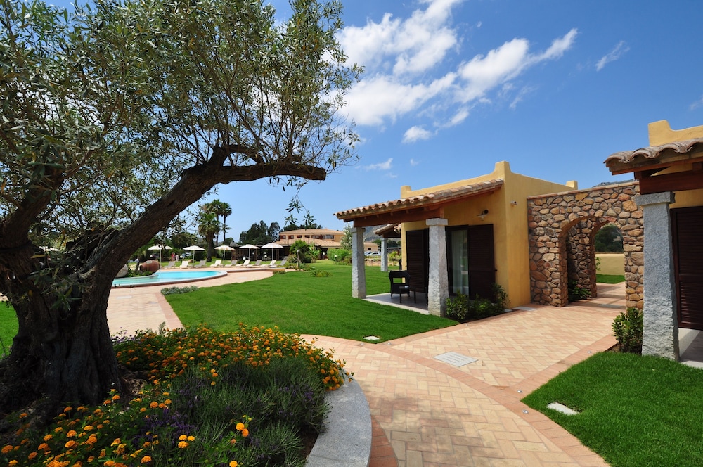 Hotel Le Anfore — Swimming pool in Villasimius, Sardinia