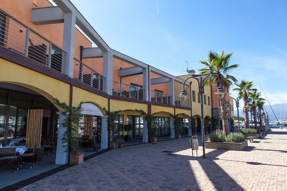 MarinaPlace Resort & Spa - zdjęcie 3