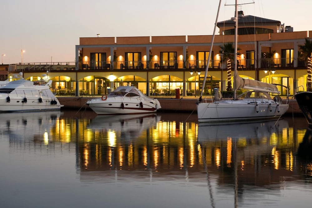 MarinaPlace Resort & Spa
