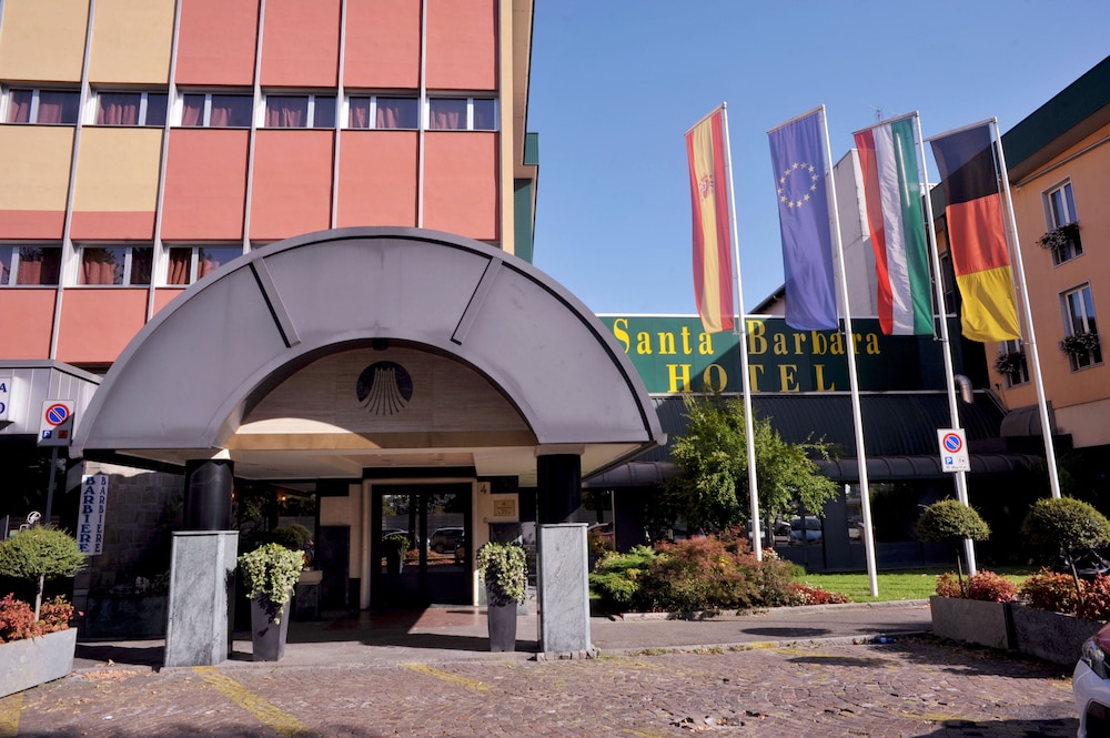 Santa Barbara Hotel