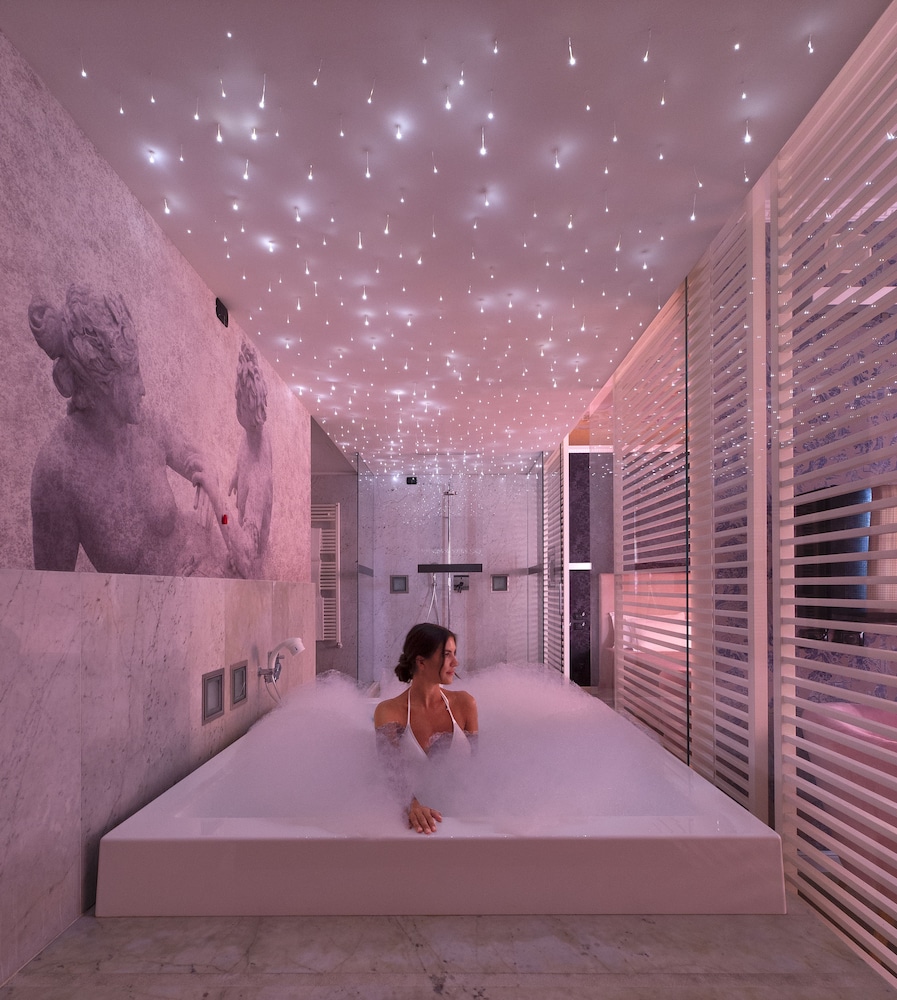 Hotel D120 — Spa in Olgiate Olona, Lombardy