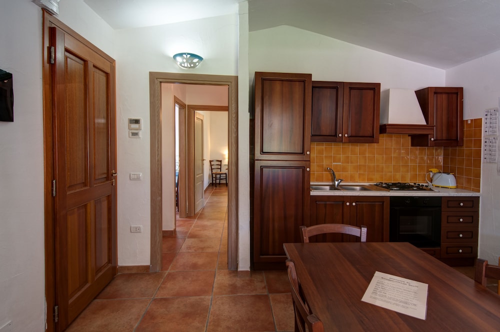 Residence Bouganvillage — Hotel rooms in Budoni, Sardinia