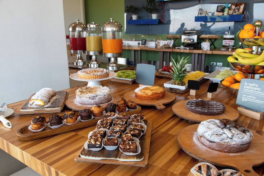 Eureka Palace Hotel Spa — Restaurant & bars in Noto, Sicily
