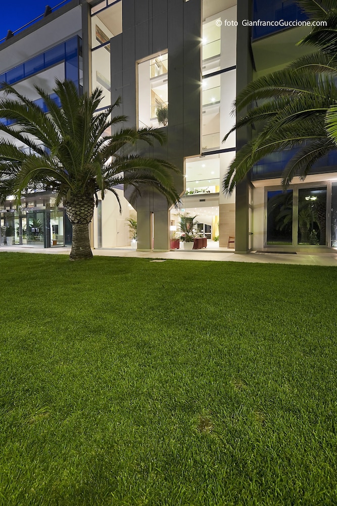Eureka Palace Hotel Spa — Hotel building in Noto, Sicily
