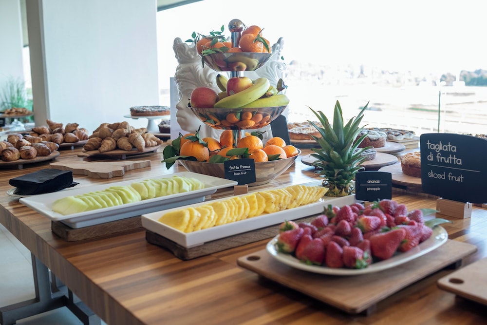Eureka Palace Hotel Spa — Restaurant & bars in Noto, Sicily