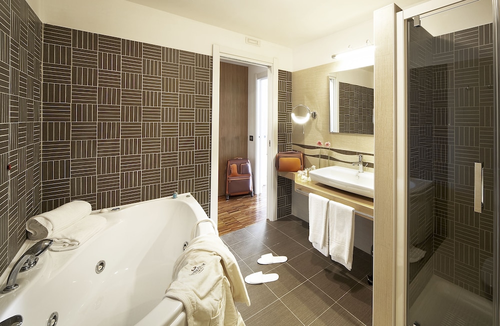 Eureka Palace Hotel Spa — Hotel rooms in Noto, Sicily