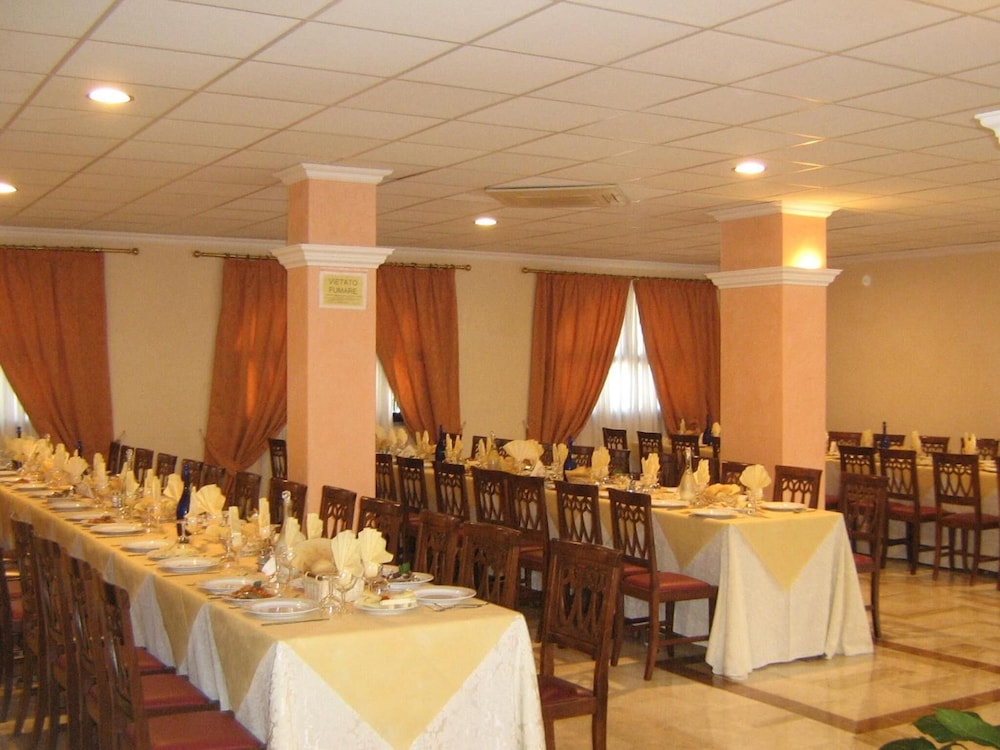 Villa Delle Rose — Restaurant & bars in Oristano, Sardinia