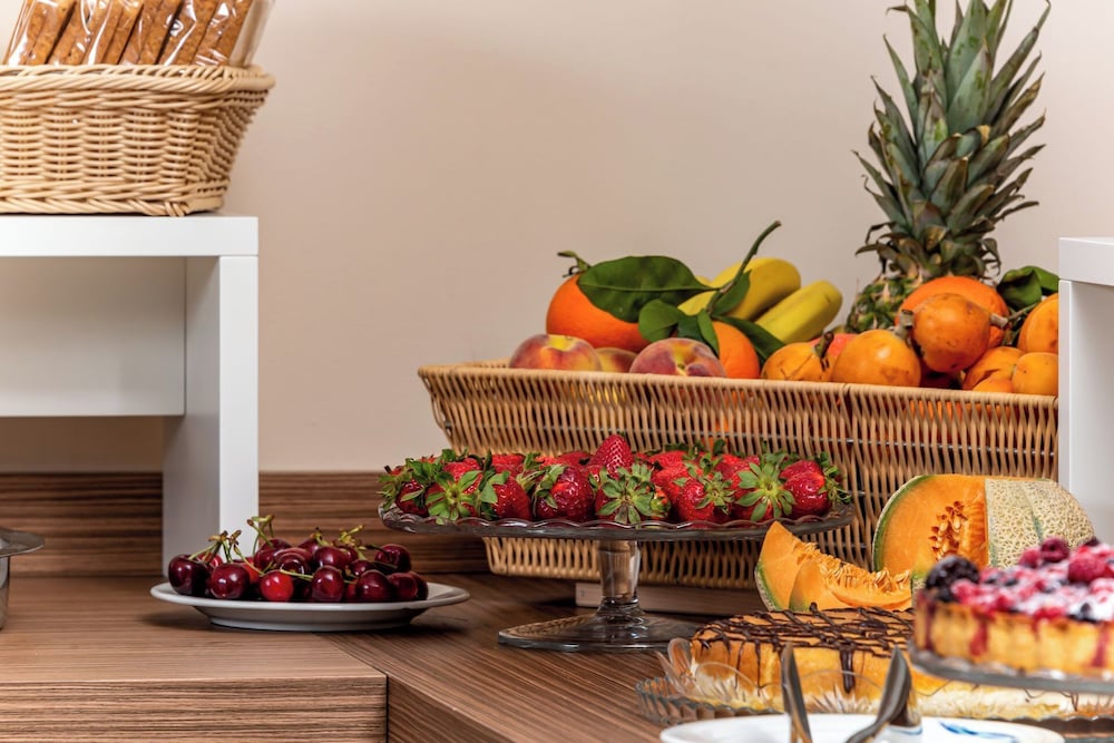 Helios Hotel — Restaurant & bars in San Vito lo Capo, Sicily