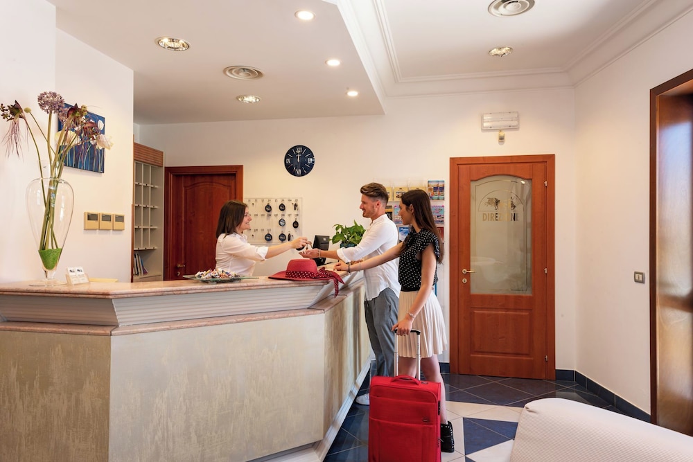 Helios Hotel — Hotel building in San Vito lo Capo, Sicily