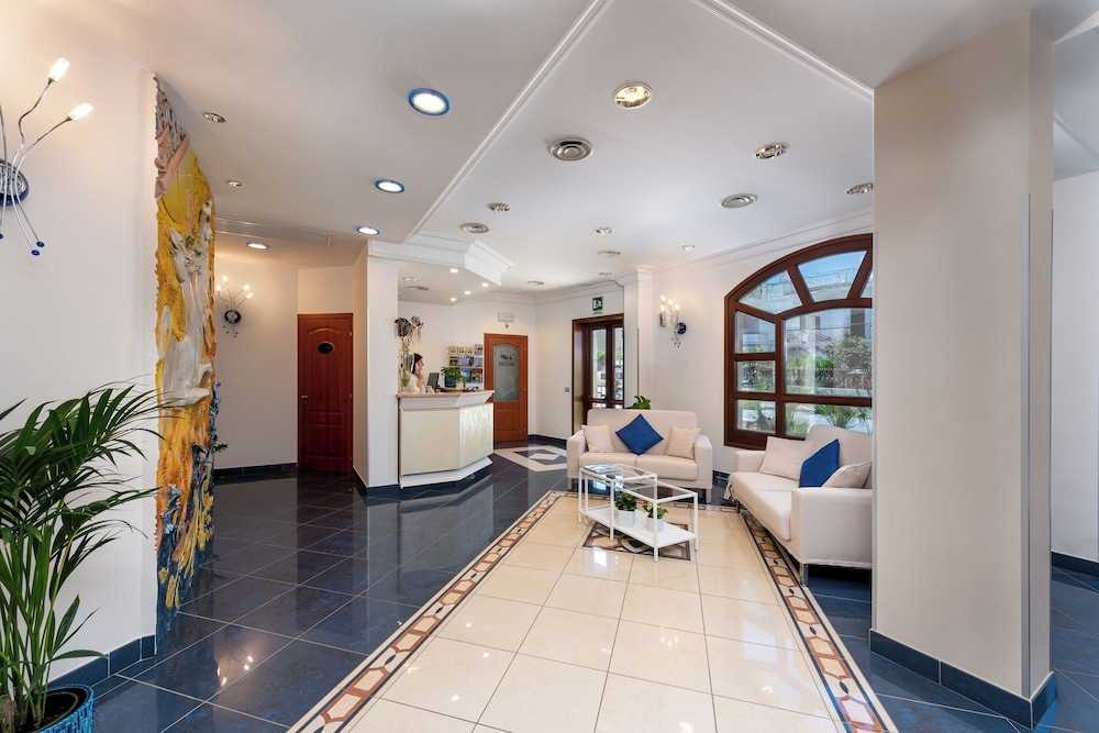 Helios Hotel — Hotel rooms in San Vito lo Capo, Sicily