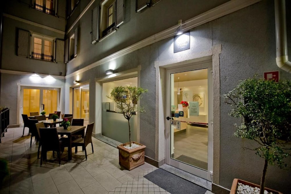 Hotel Lago di Como - zdjęcie 2