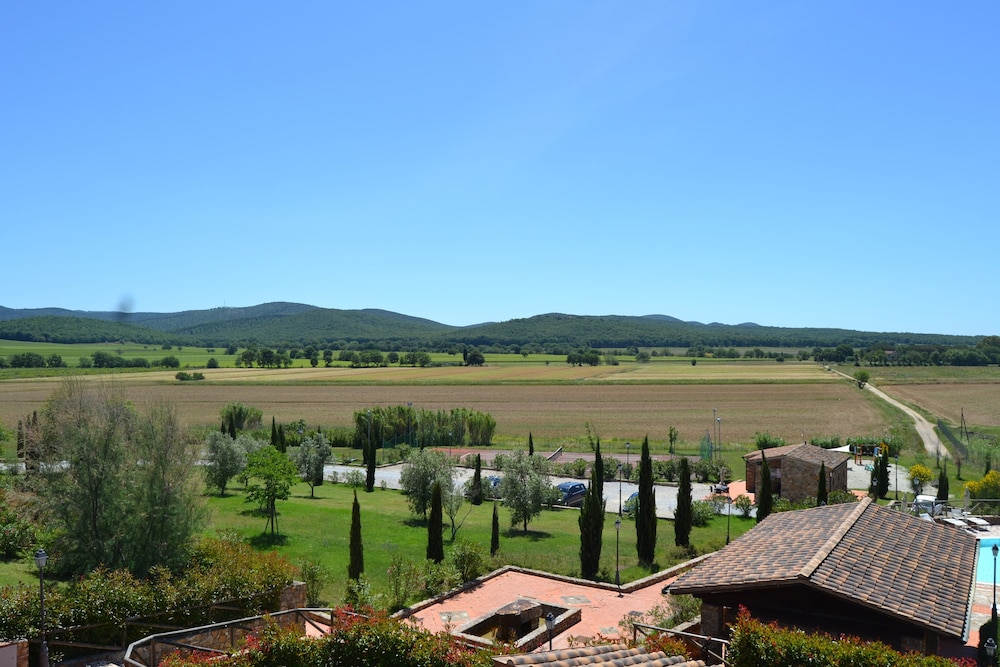 Antico Borgo Casalappi — Attractions in the area in Campiglia Marittima, Tuscany