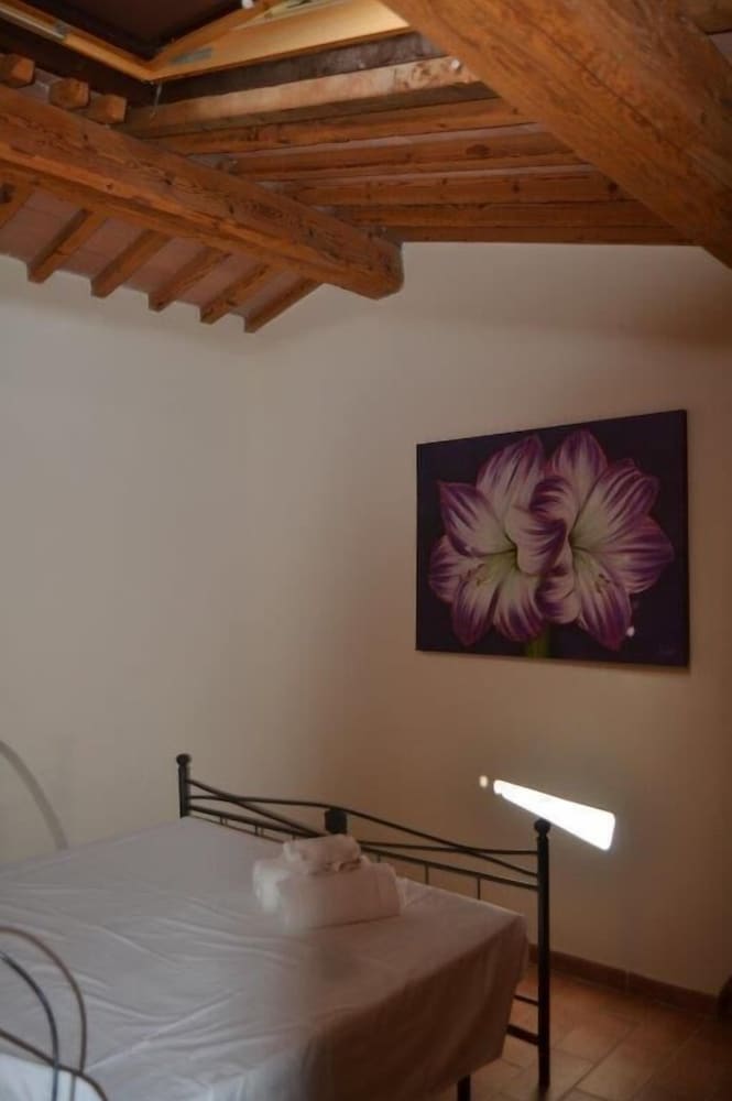 Antico Borgo Casalappi — Hotel rooms in Campiglia Marittima, Tuscany