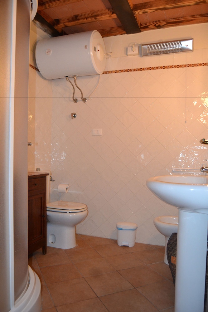 Antico Borgo Casalappi — Hotel rooms in Campiglia Marittima, Tuscany