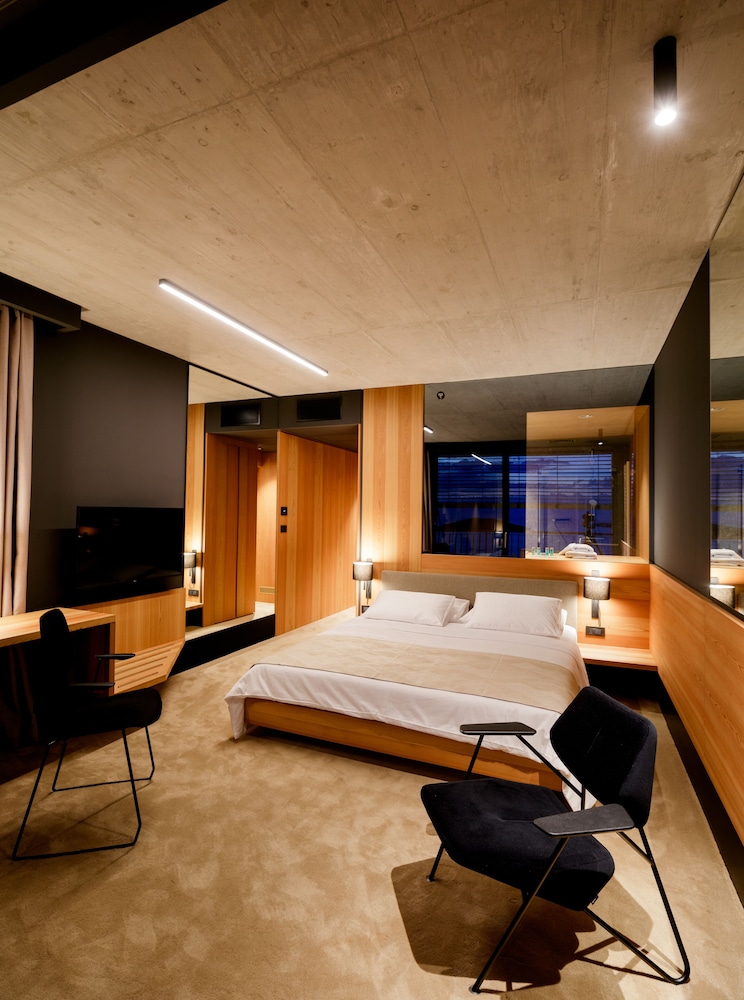 Boutique Hotel Osmoliš — Hotel rooms in Dubrovnik, Dubrovnik-Neretva