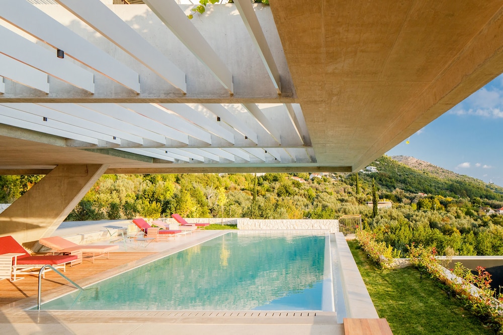 Boutique Hotel Osmoliš — Swimming pool in Dubrovnik, Dubrovnik-Neretva