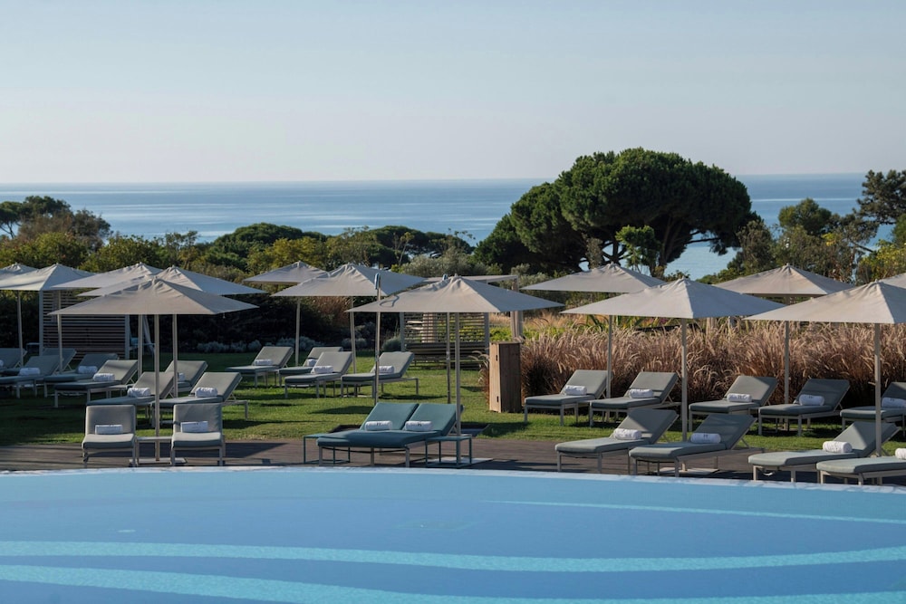 W Residences Algarve — Swimming pool in Albufeira, Faro