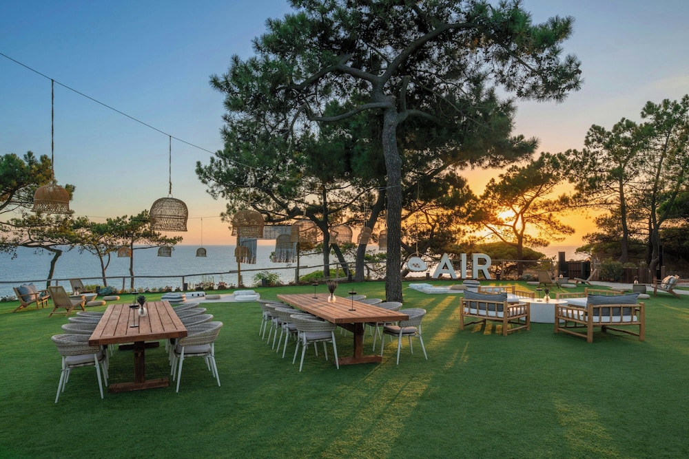 W Residences Algarve — Restaurant & bars in Albufeira, Faro