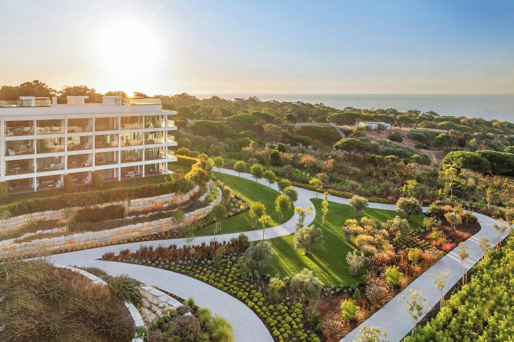 W Residences Algarve — Hotel building in Albufeira, Faro