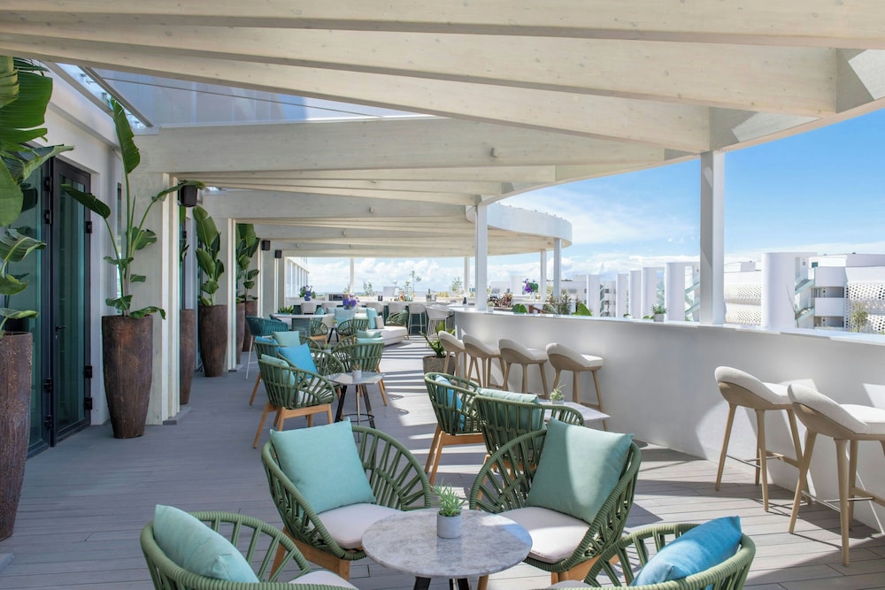 W Residences Algarve — Restaurant & bars in Albufeira, Faro