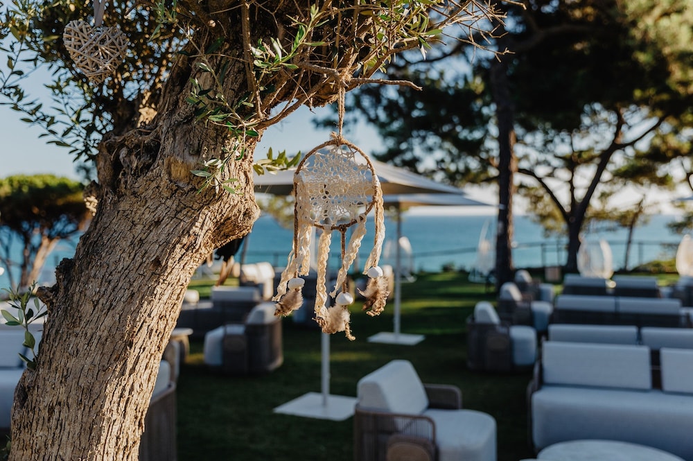 W Residences Algarve — Restaurant & bars in Albufeira, Faro