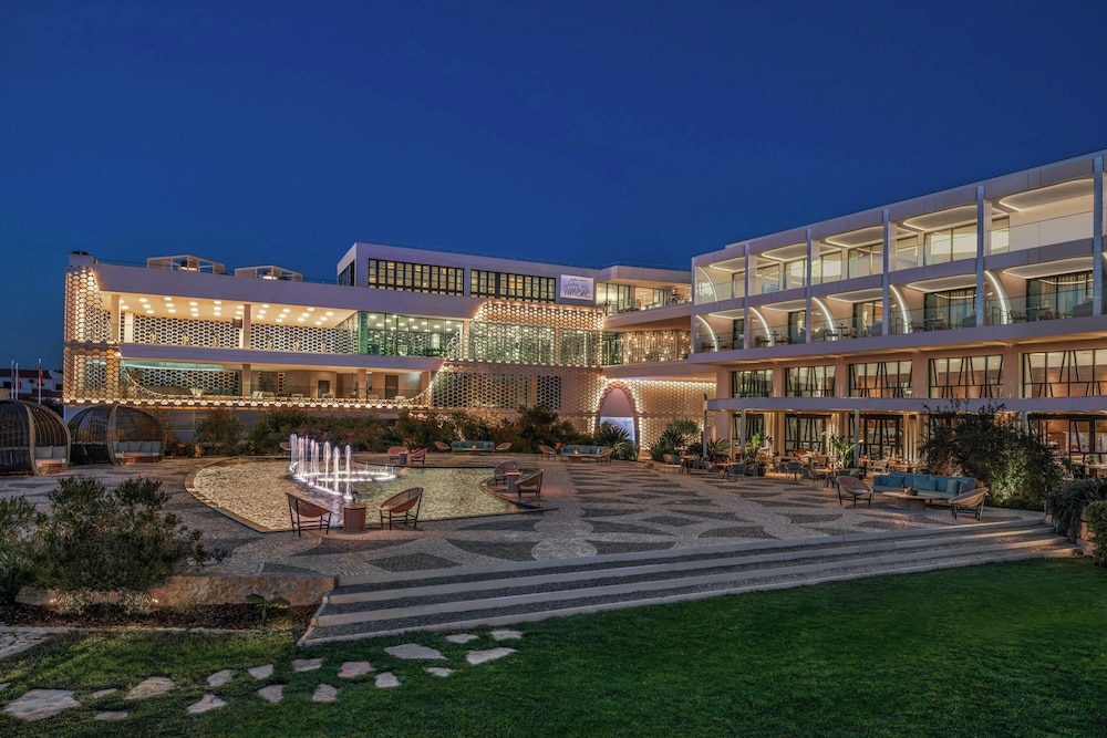 W Residences Algarve — Hotel building in Albufeira, Faro