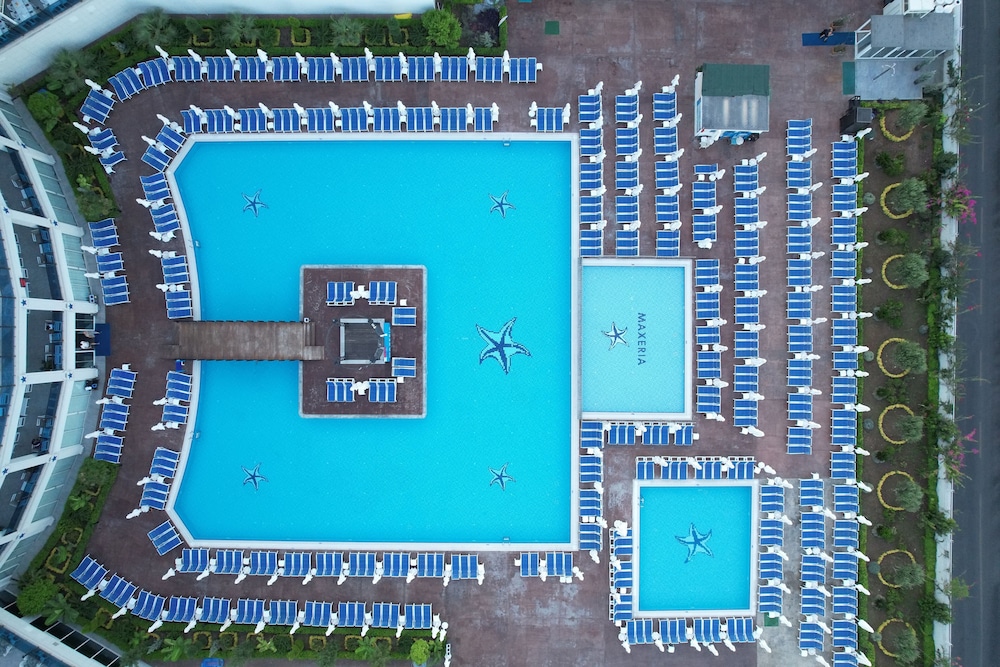 Maxeria Blue Didyma Hotel - All Inclusive — Swimming pool in Didim, Aydin