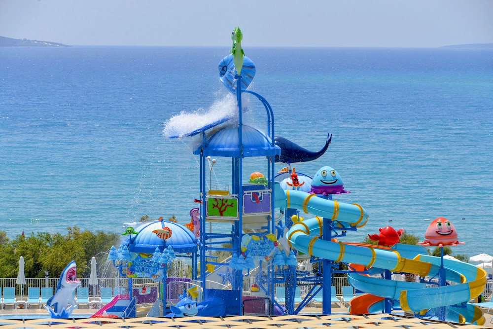 Maxeria Blue Didyma Hotel - All Inclusive — Attractions for children in Didim, Aydin