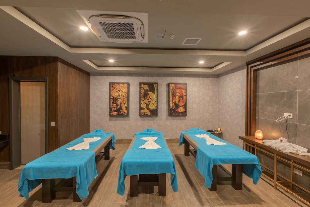 Maxeria Blue Didyma Hotel - All Inclusive — Spa in Didim, Aydin