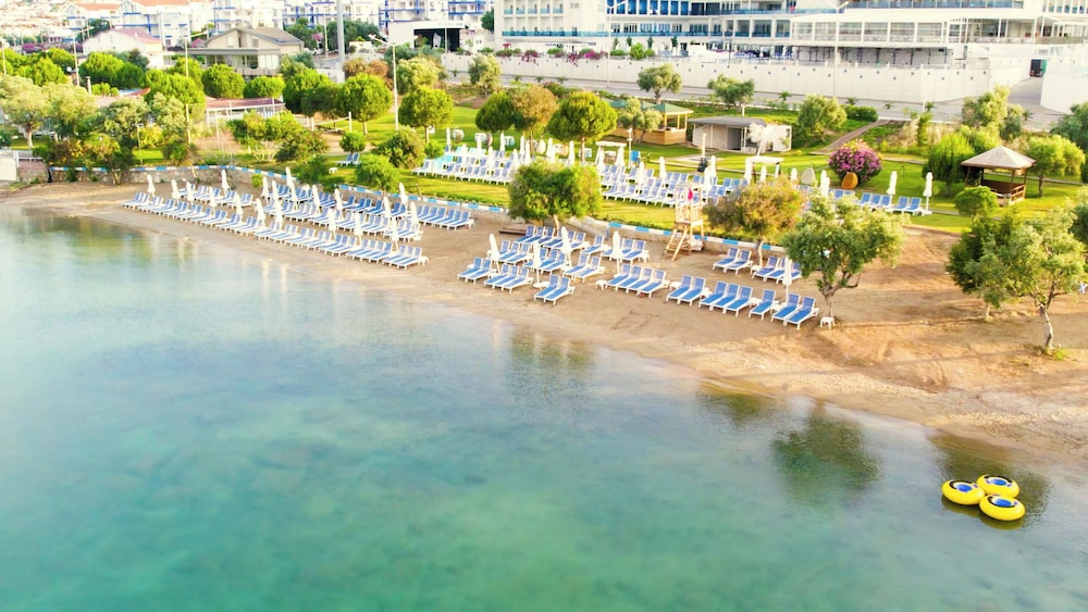 Maxeria Blue Didyma Hotel - All Inclusive — Beach in Didim, Aydin