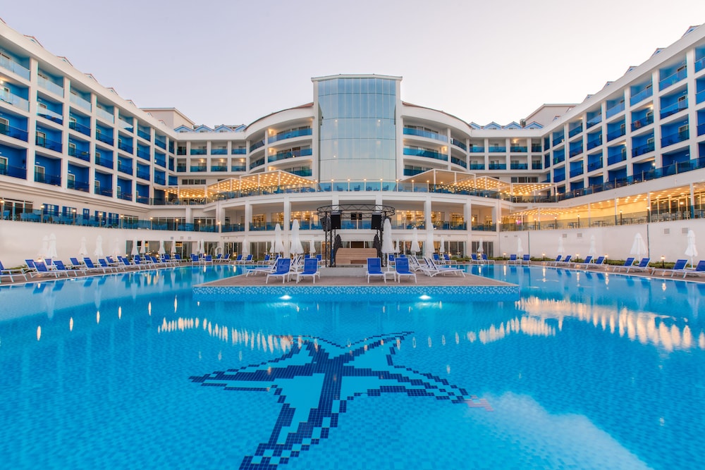 Maxeria Blue Didyma Hotel - All Inclusive — Main photo in Didim, Aydin