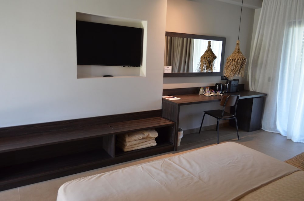 Cook's Club Ialysos Rhodes — Hotel rooms in Ialyssos, South Aegean