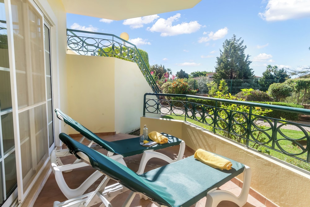 Presa de Moura — Hotel rooms in Carvoeiro, Faro