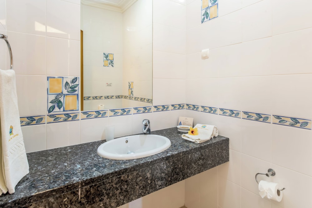 Presa de Moura — Hotel rooms in Carvoeiro, Faro